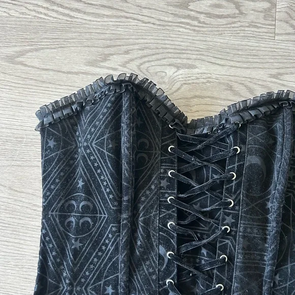 Goth Solar Corset w/ Lace Detail - Picture 2 of 5